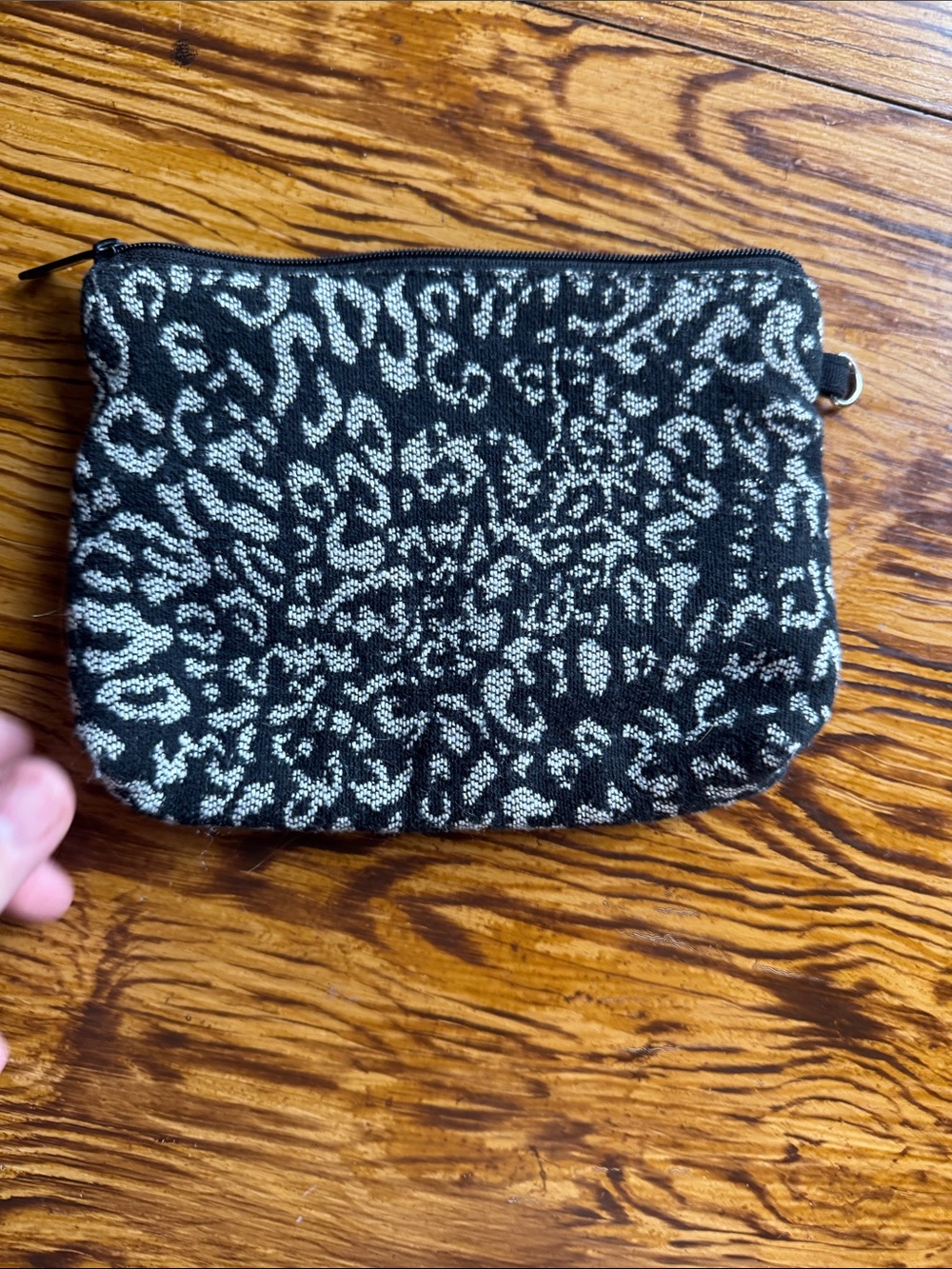 thirty-one Black and Cream Leopard Knit Wristlet